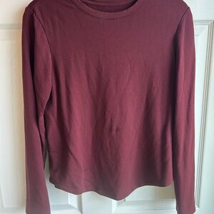 Lululemon Long Sleeve Shirt in Burgundy Bay